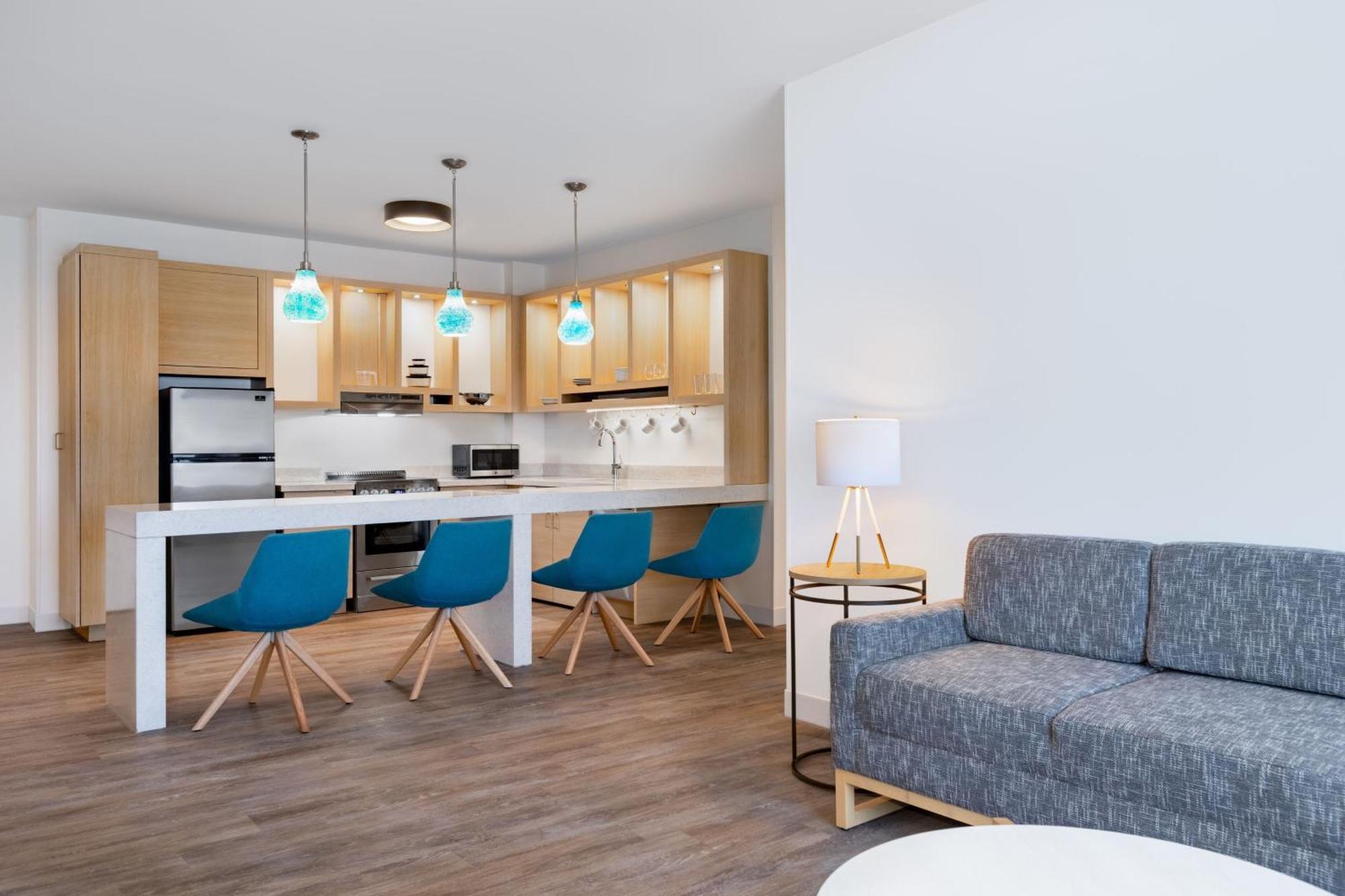 Towneplace Suites By Marriott Geneva At Spire Academy 外观 照片