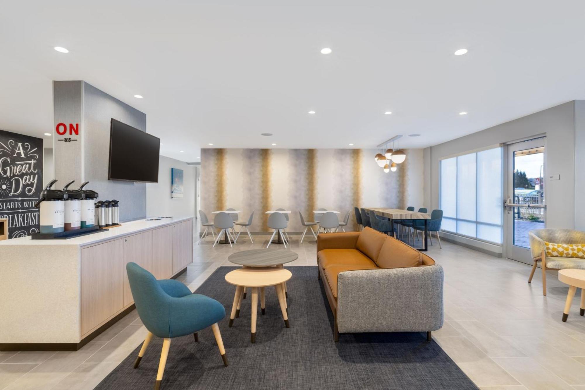 Towneplace Suites By Marriott Geneva At Spire Academy 外观 照片