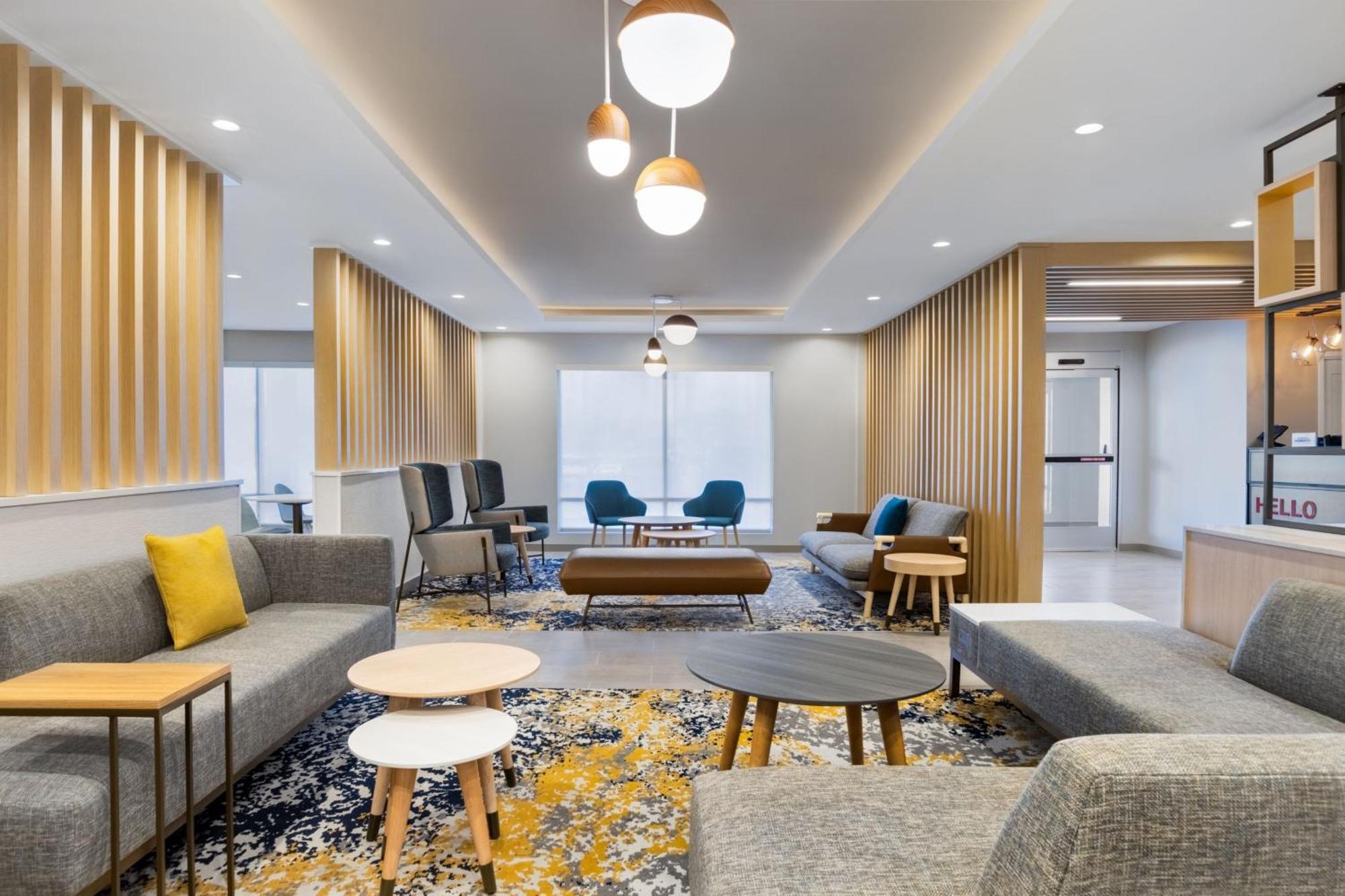 Towneplace Suites By Marriott Geneva At Spire Academy 外观 照片