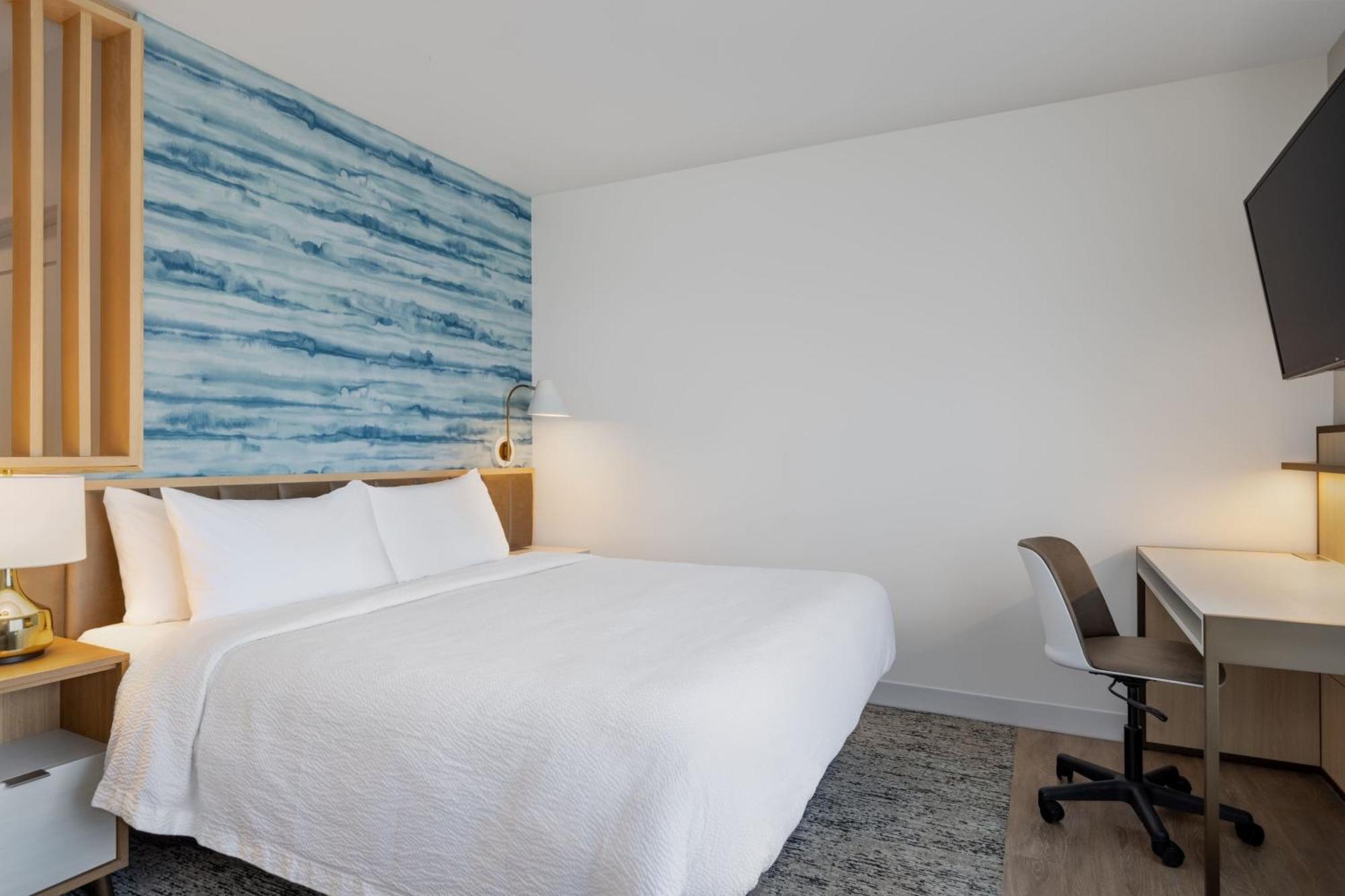Towneplace Suites By Marriott Geneva At Spire Academy 外观 照片